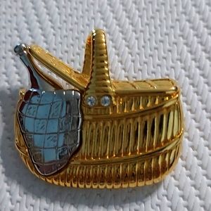 Liz Claiborne Picnic Basket Wine Brooch Pin